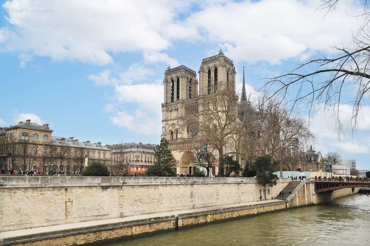 Appartement à PARIS-5E