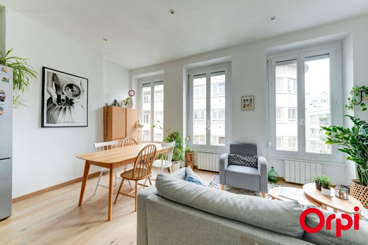 Appartement à LYON-6E