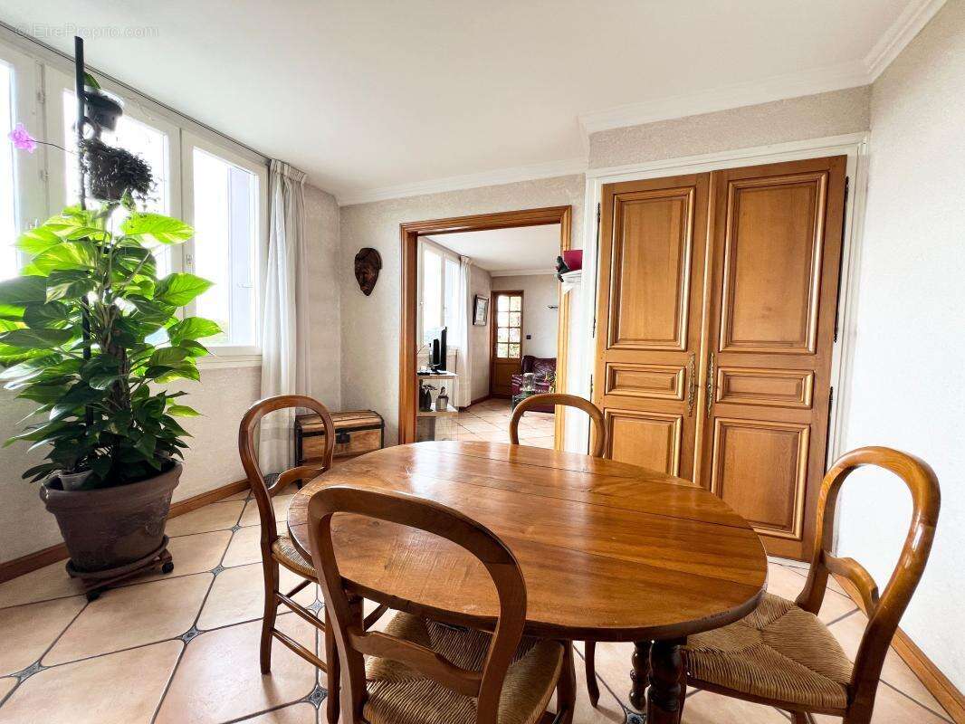 Appartement à CALUIRE-ET-CUIRE