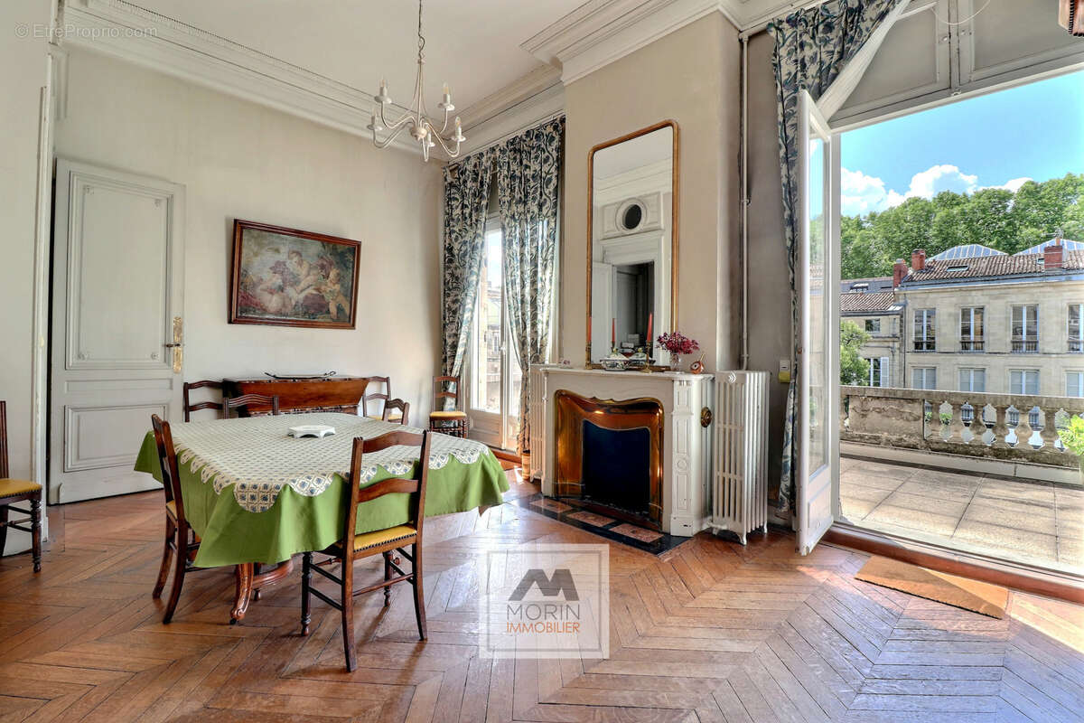 Appartement à BORDEAUX