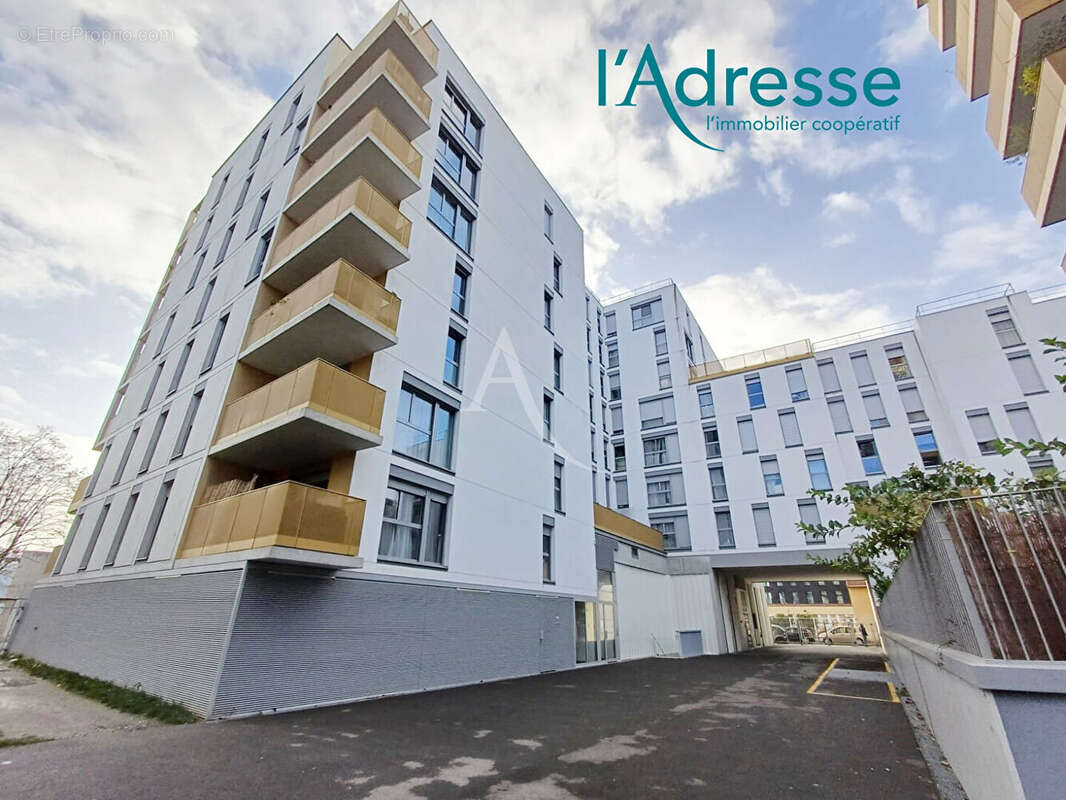 Appartement à IVRY-SUR-SEINE