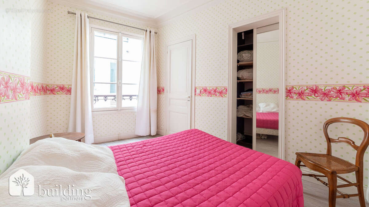 Appartement à PARIS-8E