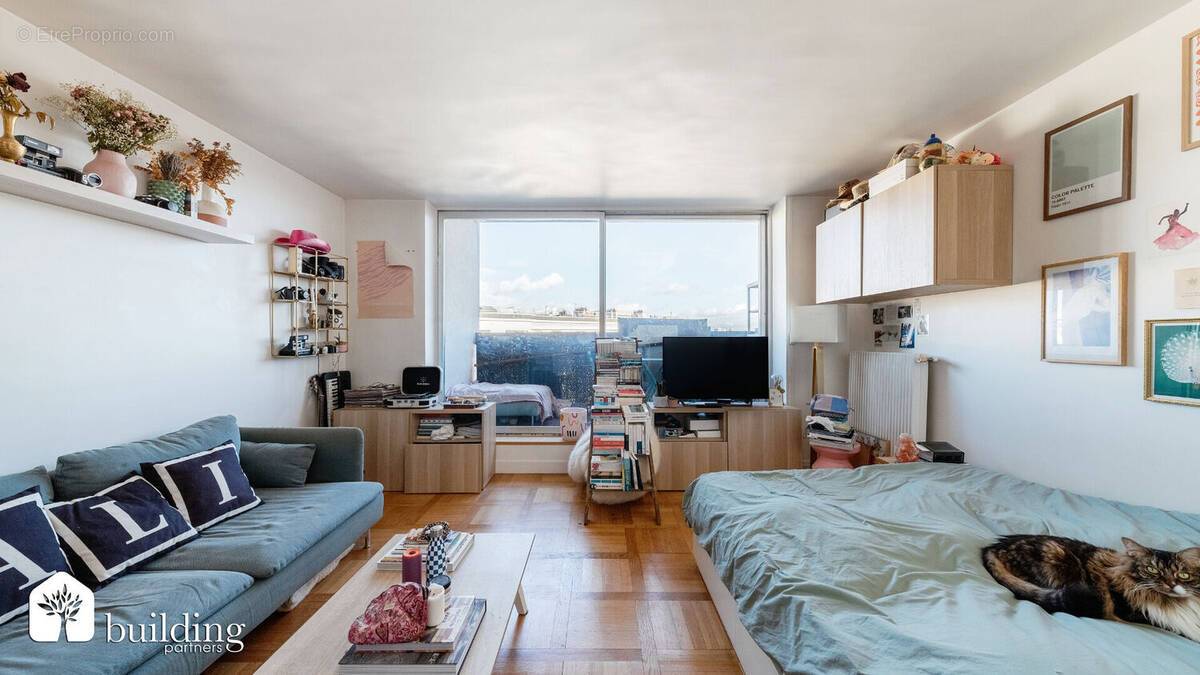 Appartement à PARIS-18E