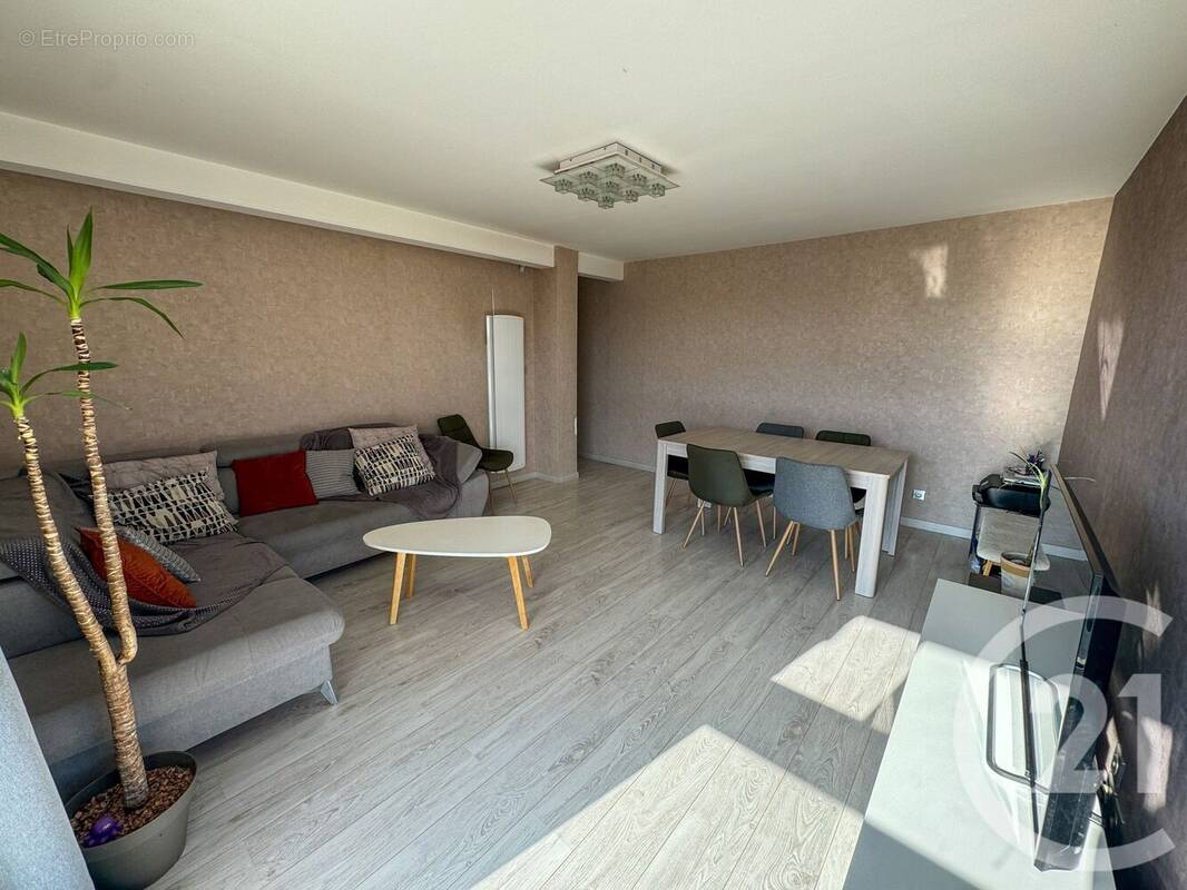 Appartement à COLOMIERS