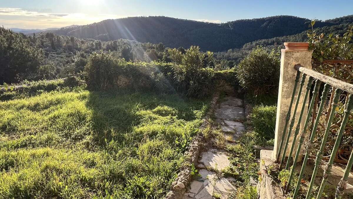 Appartement à CLAVIERS