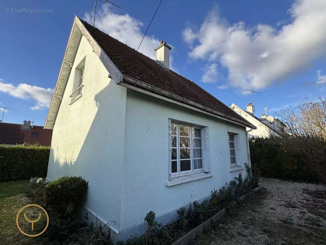 Maison à ROMILLY-SUR-SEINE