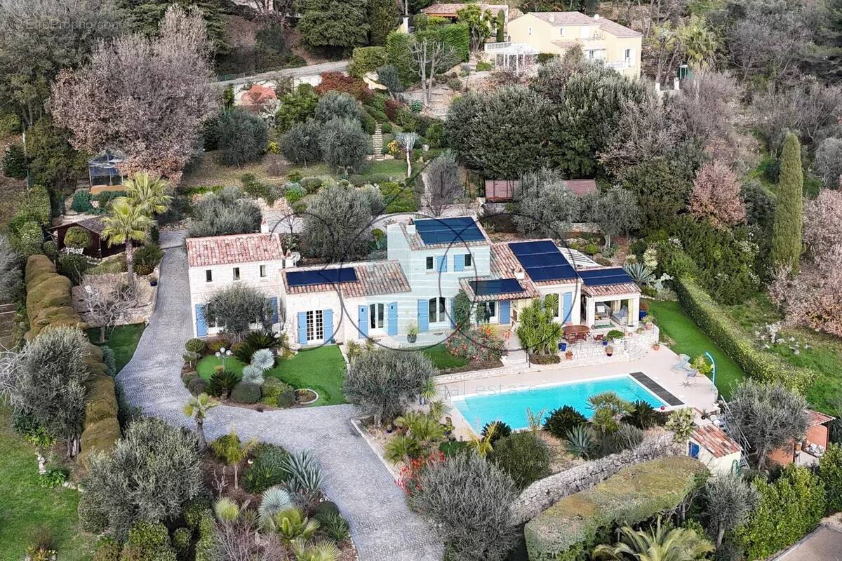 Maison à MOUGINS