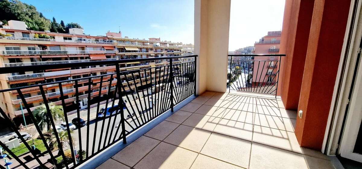 Appartement à MENTON