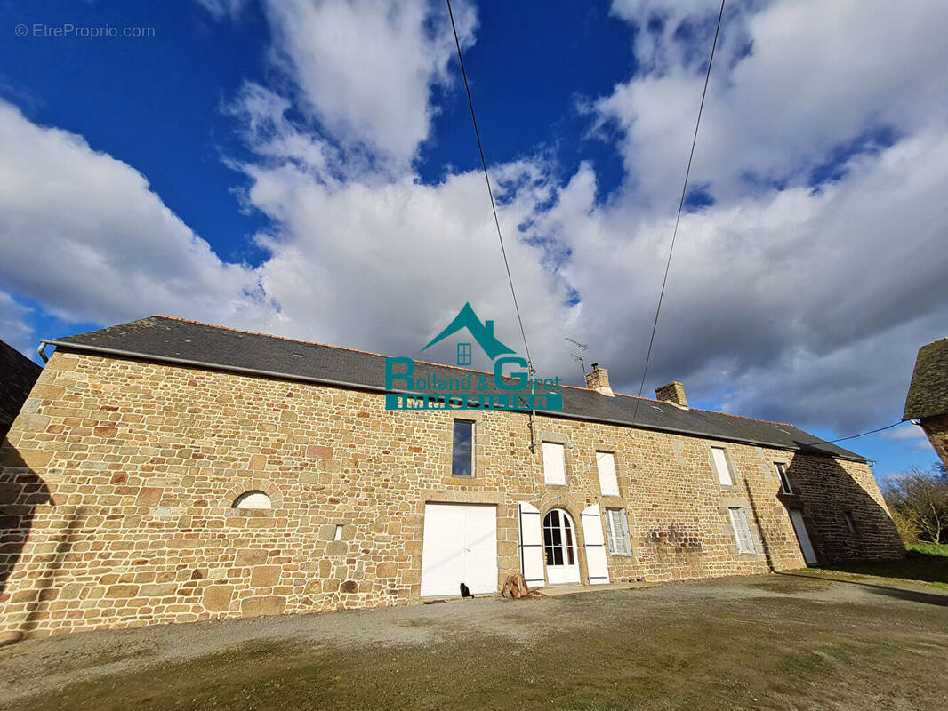 Maison à VIEUX-VY-SUR-COUESNON