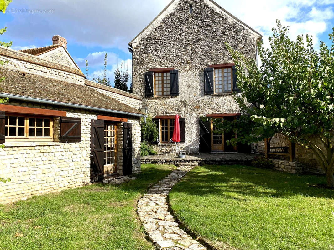 Maison à MAULE