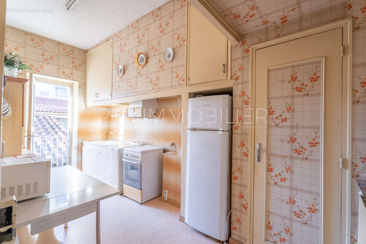 Appartement à MARSEILLE-6E