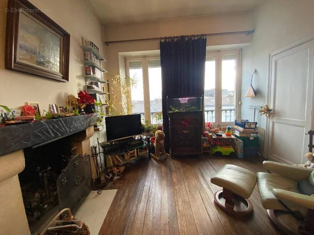 Appartement à BORDEAUX