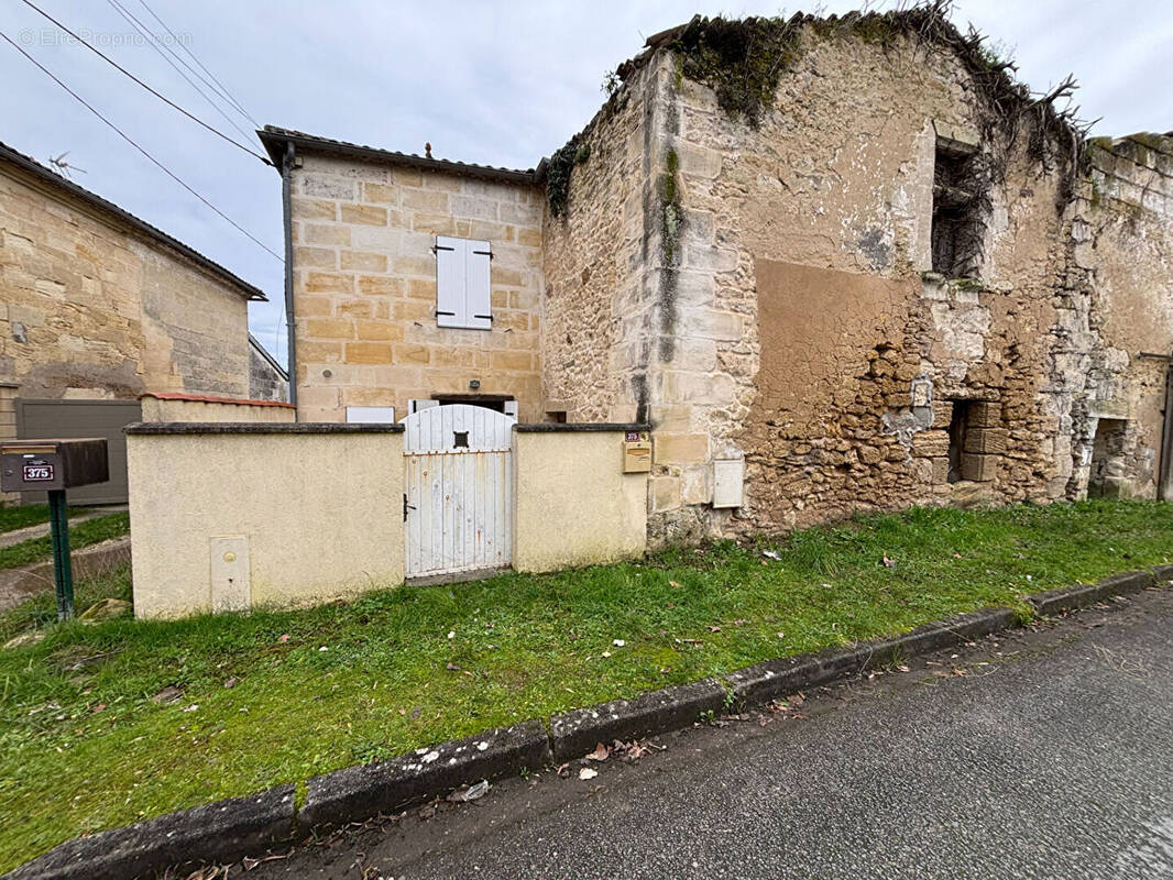 Maison à GENISSAC