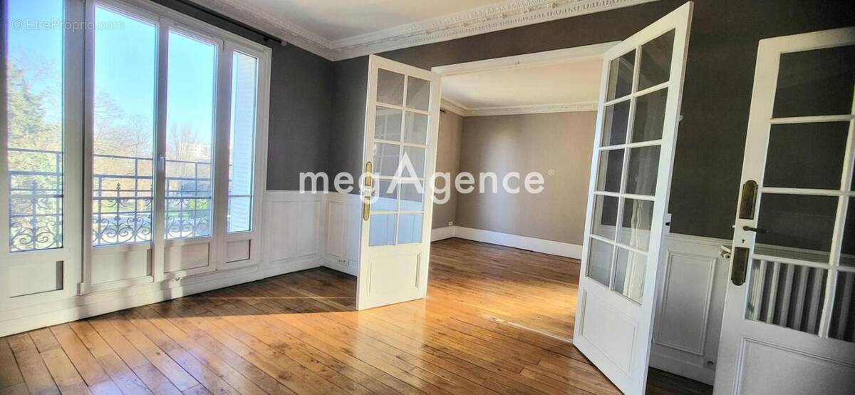 Appartement à LE RAINCY