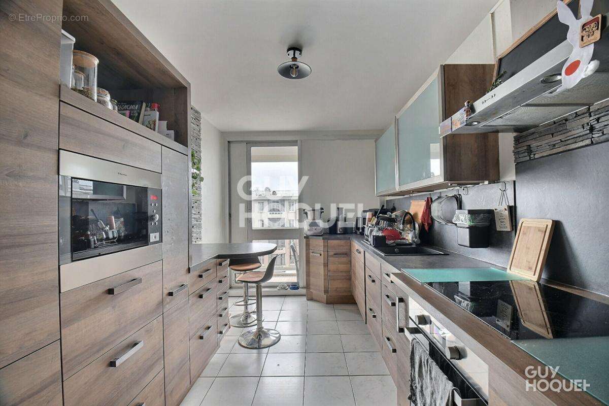 Appartement à LYON-8E