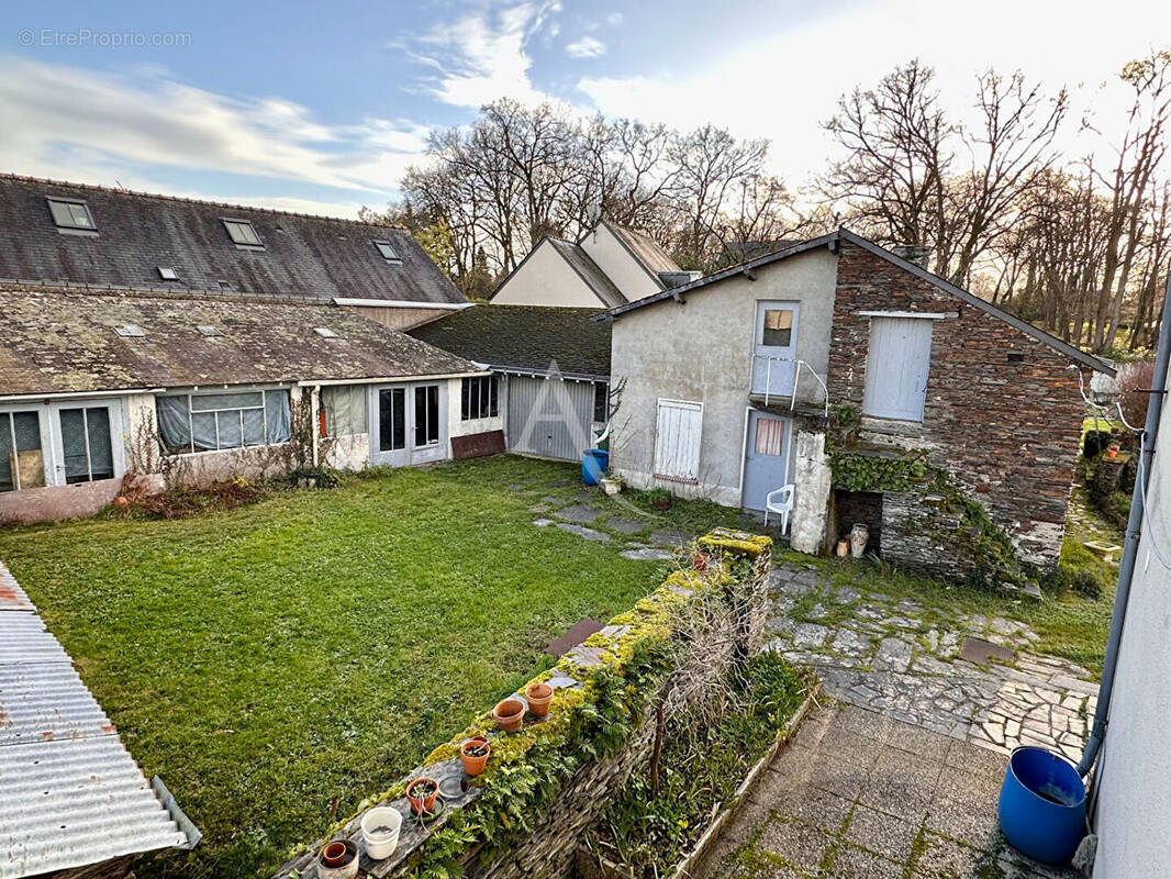 Maison à JUIGNE-SUR-LOIRE