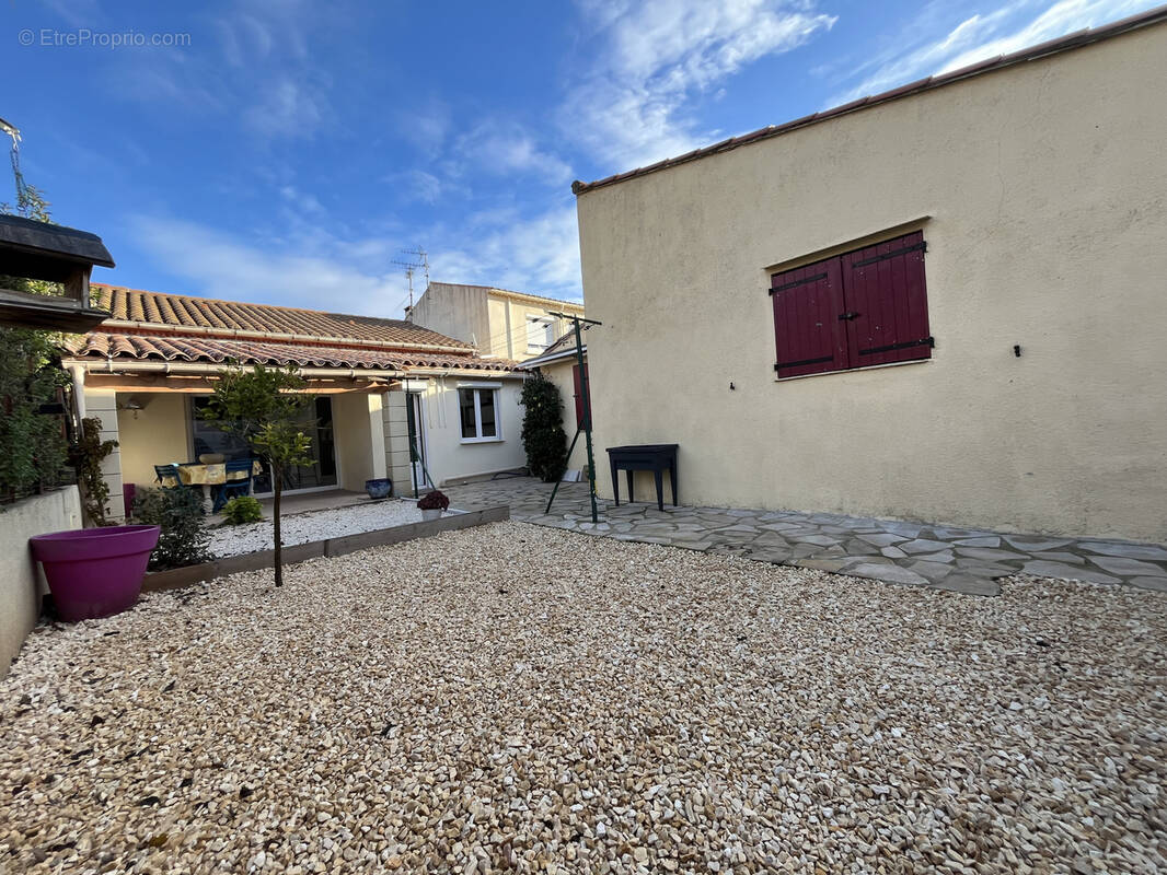 Maison à LEZIGNAN-CORBIERES