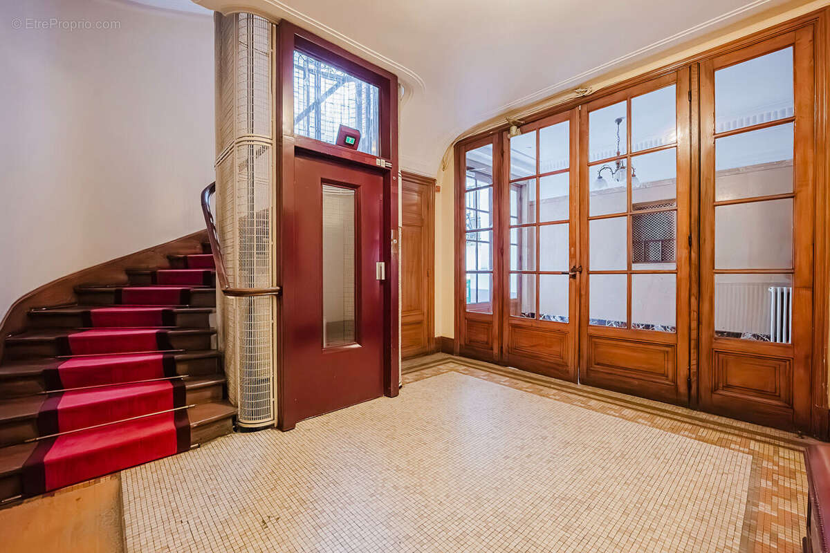 Appartement à PARIS-18E