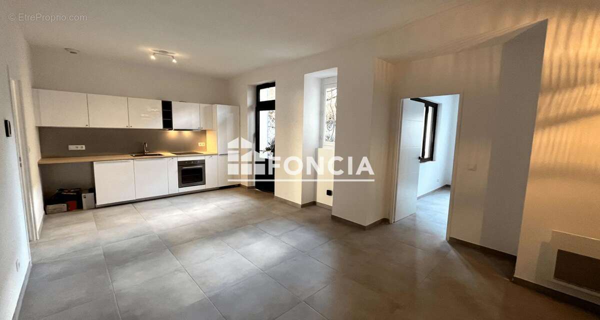 Appartement à HYERES