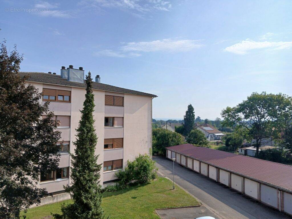 Appartement à SAINT-LOUP-SUR-SEMOUSE