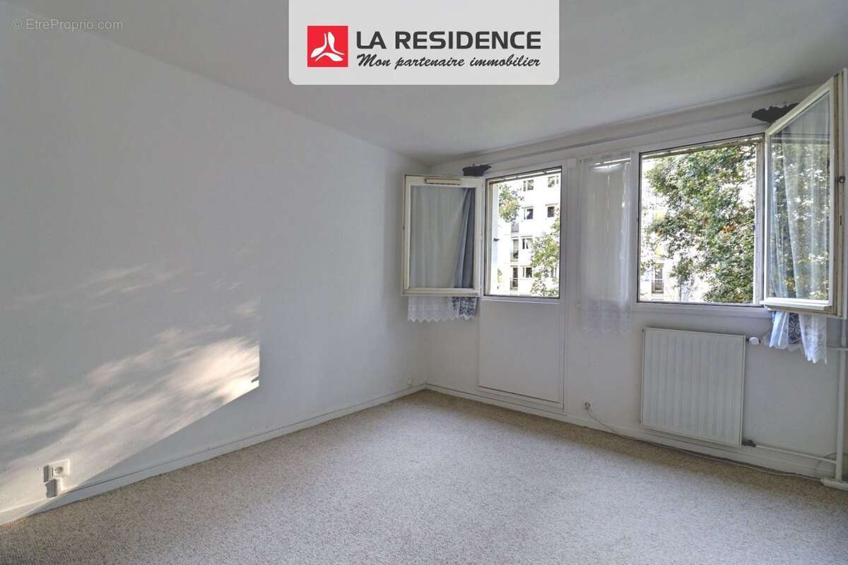 Appartement à VERNEUIL-SUR-SEINE