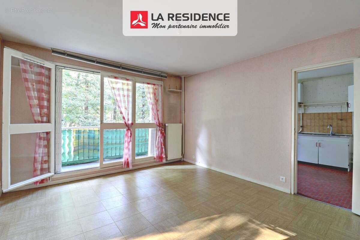 Appartement à VERNEUIL-SUR-SEINE