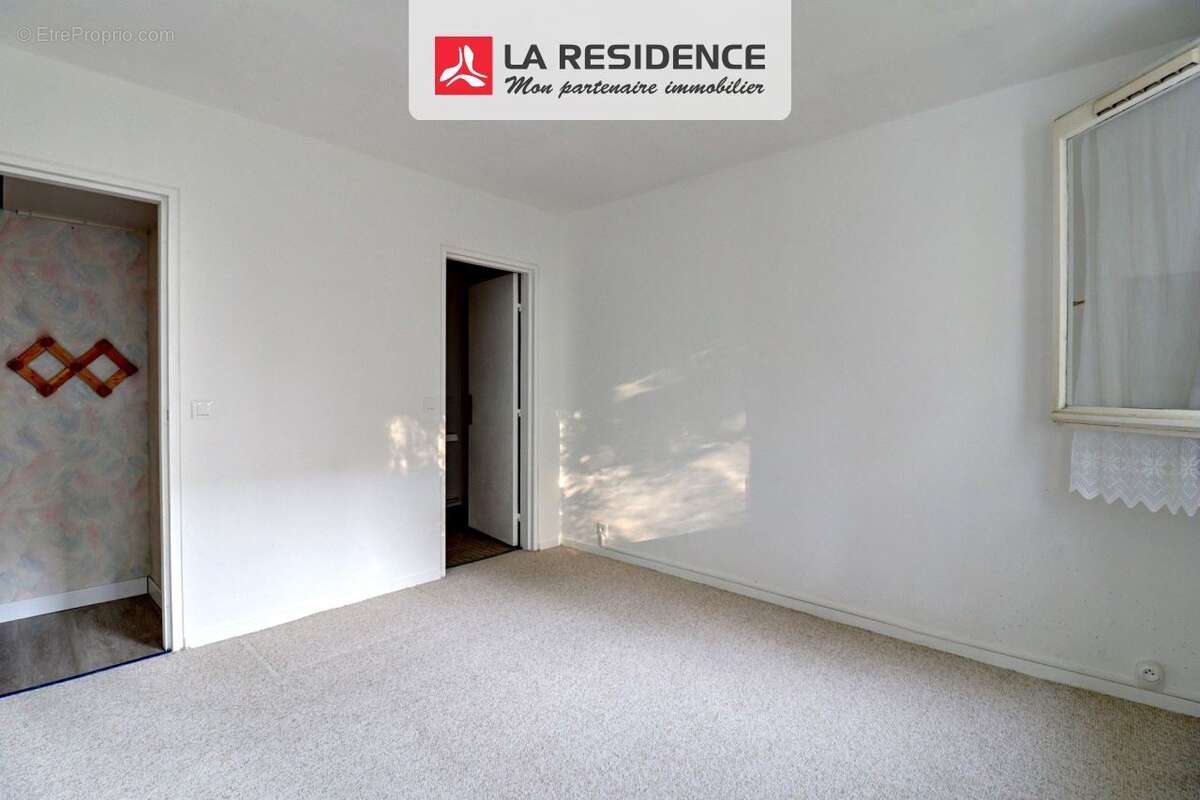 Appartement à VERNEUIL-SUR-SEINE