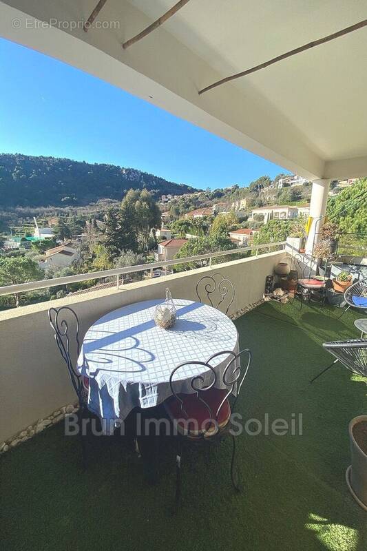 Appartement à EZE