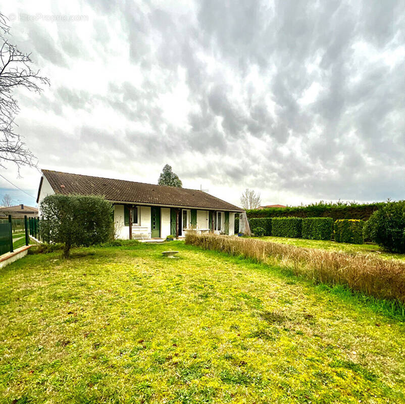 Maison à ROQUES