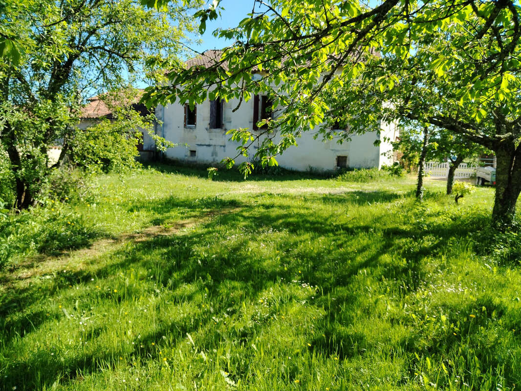 Maison à SEGONZAC