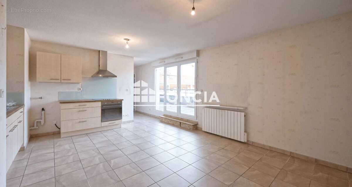 Appartement à BOURGOIN-JALLIEU