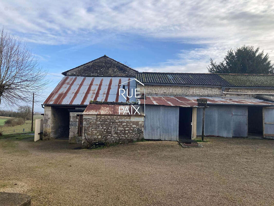 Maison à THURE