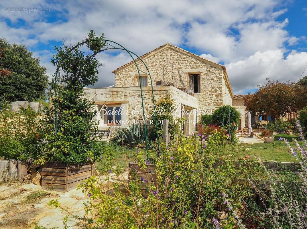 Maison à GOUDARGUES