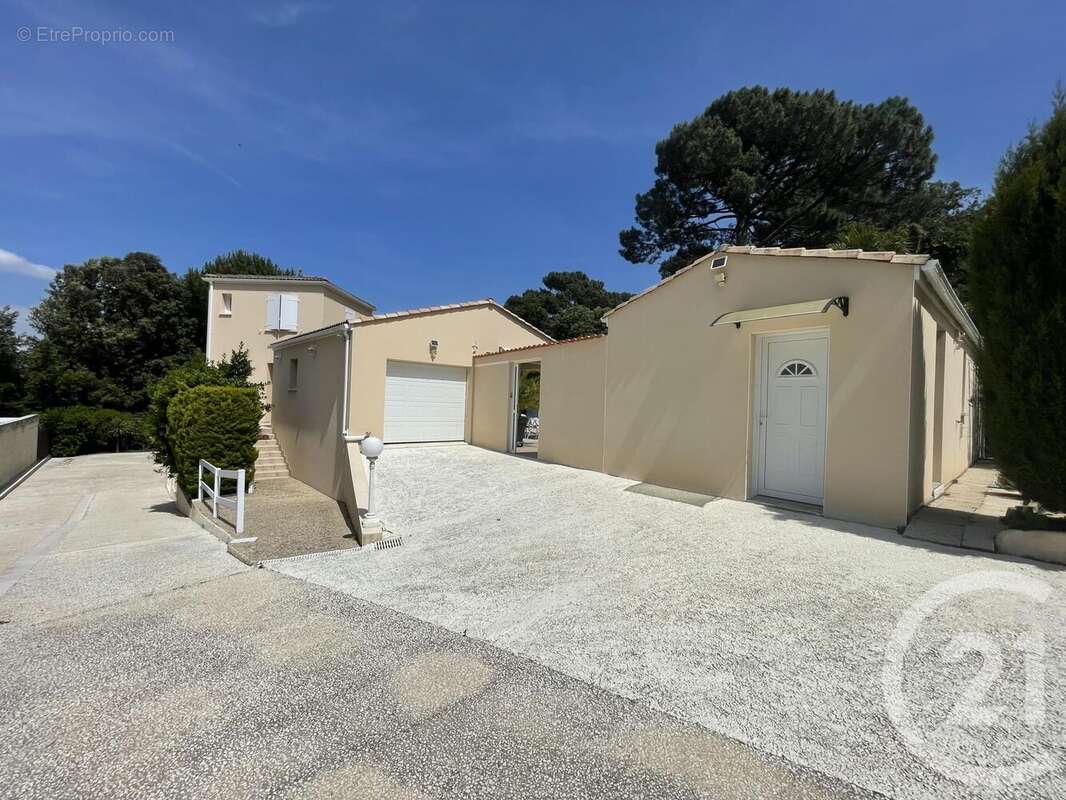 Maison à MESCHERS-SUR-GIRONDE