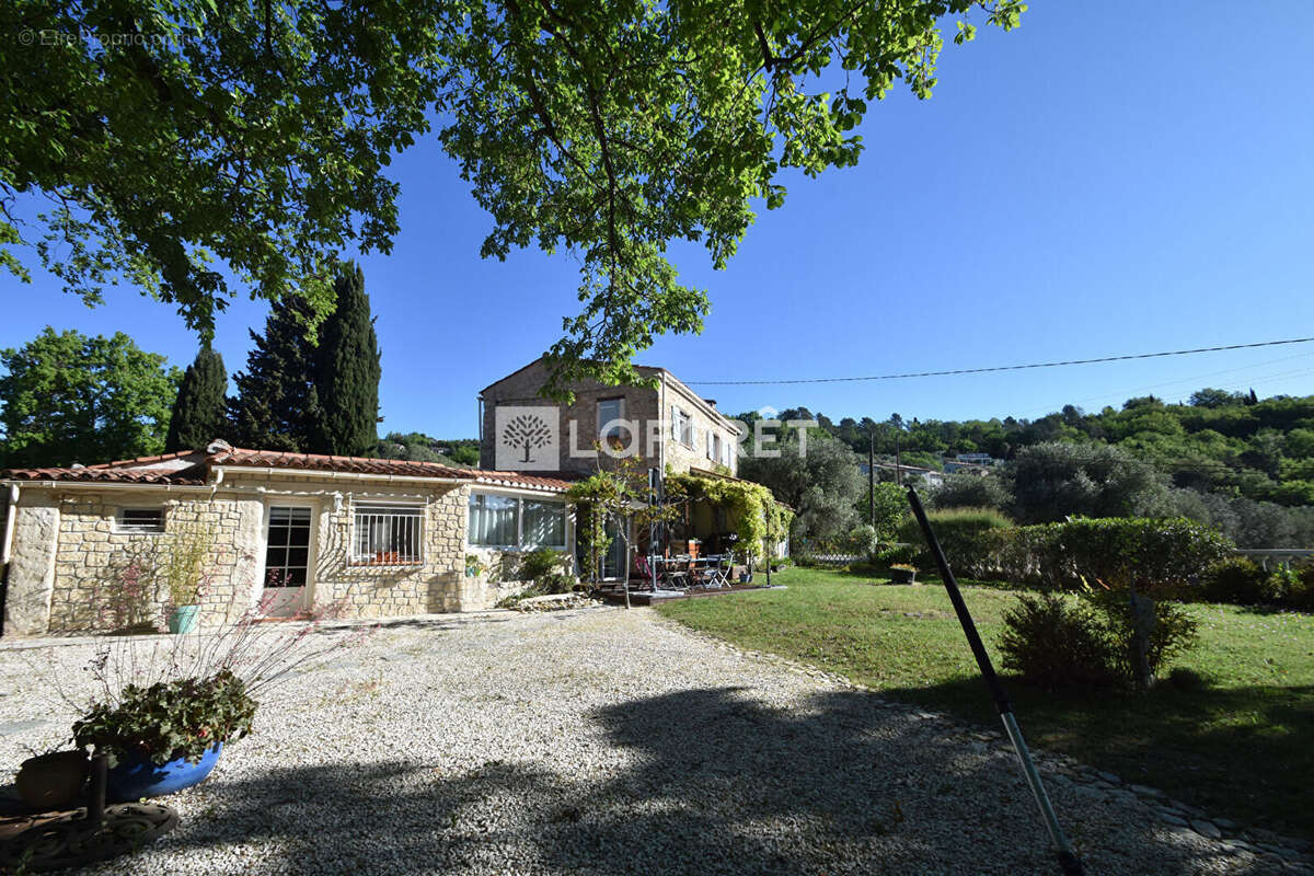 Maison à MONTAUROUX