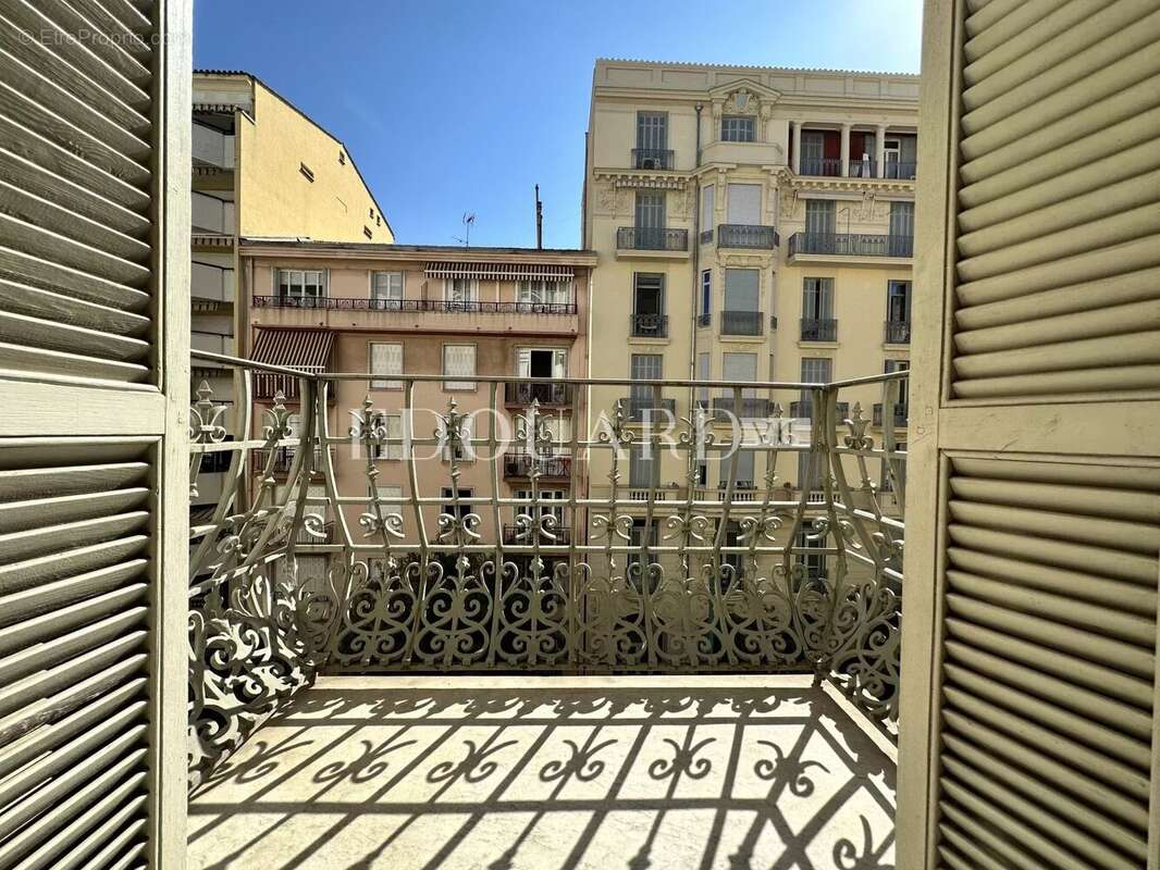 Appartement à MENTON