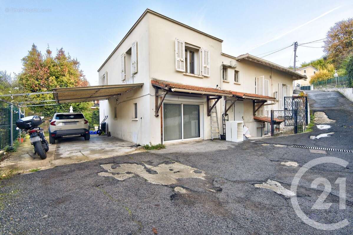 Maison à LA TRINITE