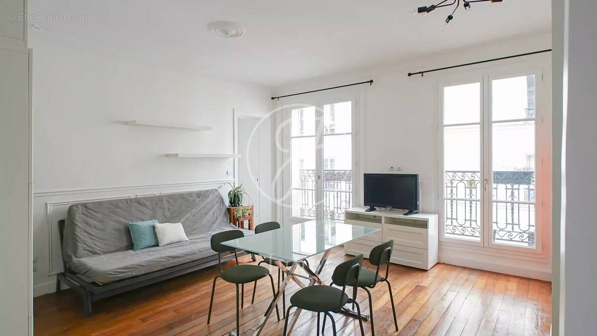 Appartement à PARIS-18E