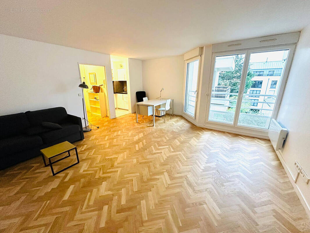 Appartement à SURESNES