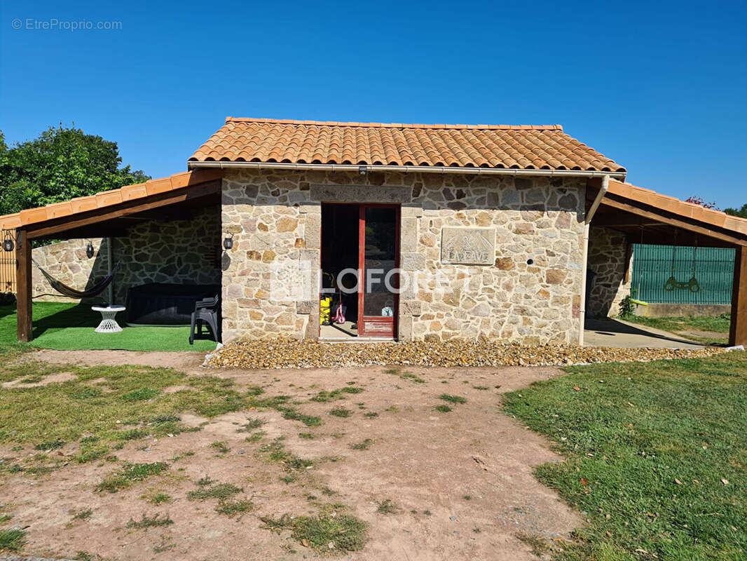 Maison à MAULEVRIER