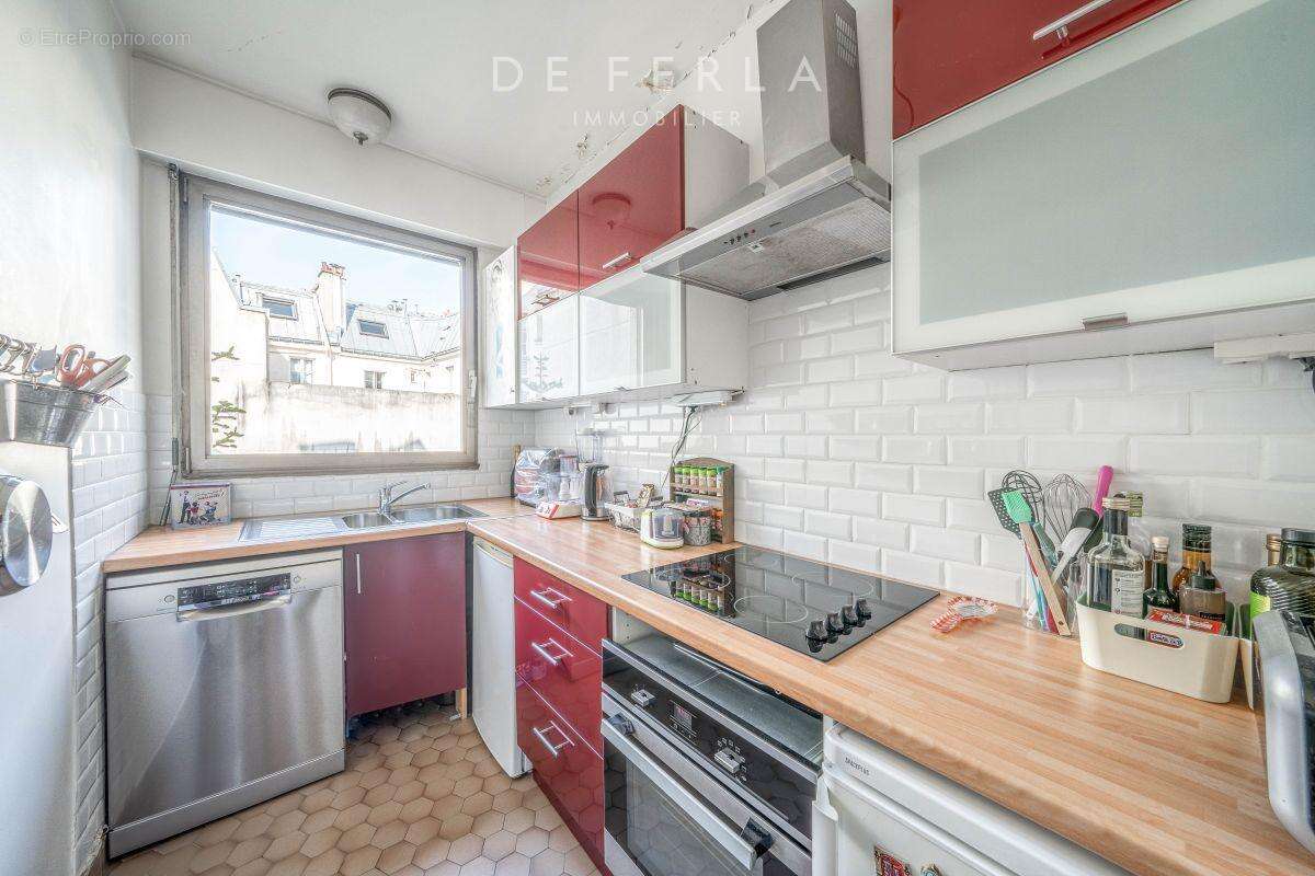 Appartement à PARIS-7E