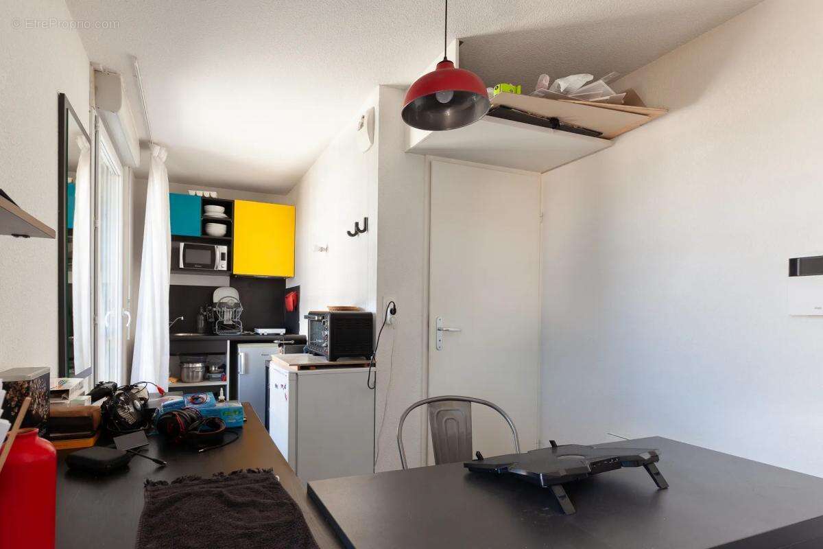 Appartement à MARSEILLE-3E