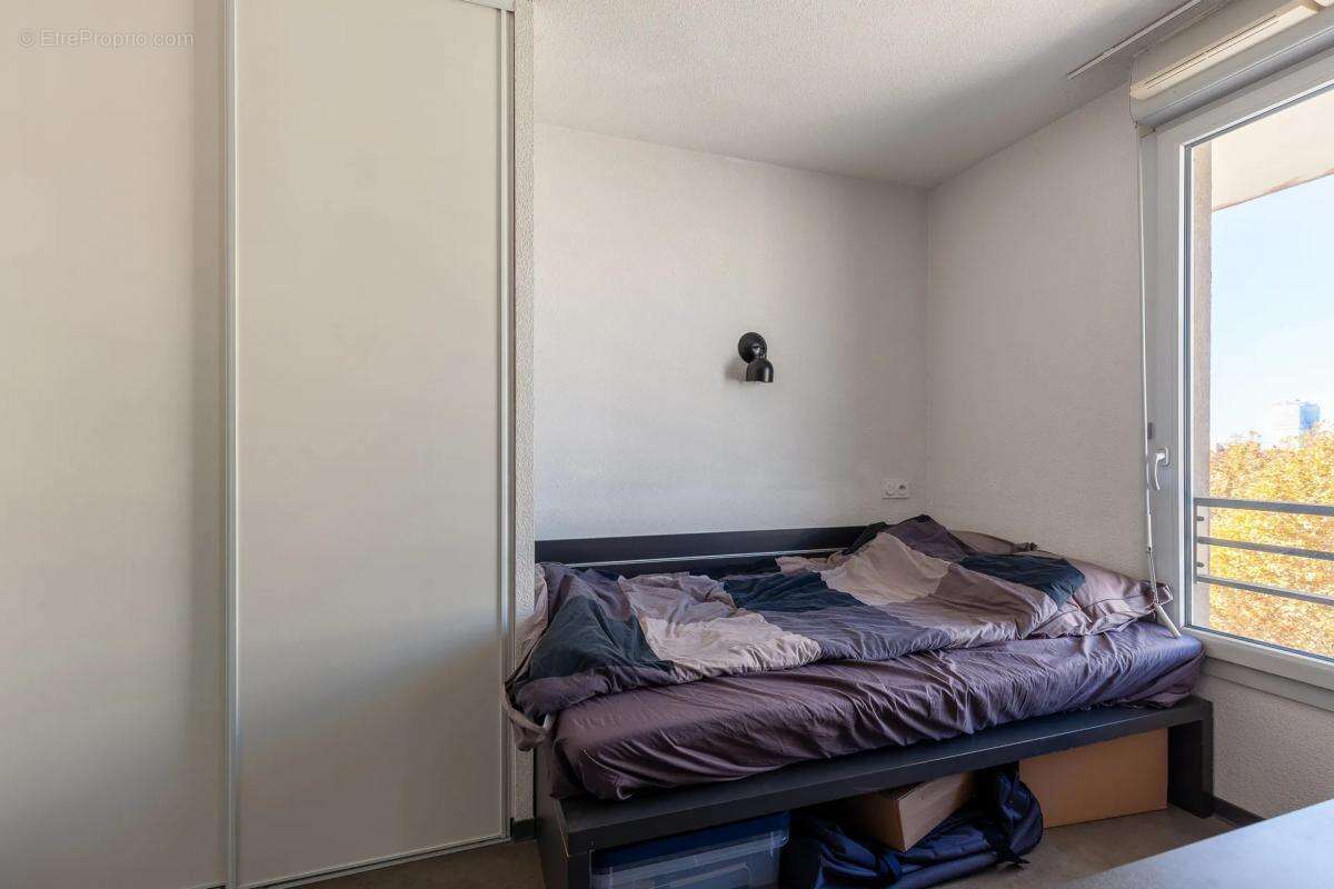 Appartement à MARSEILLE-3E