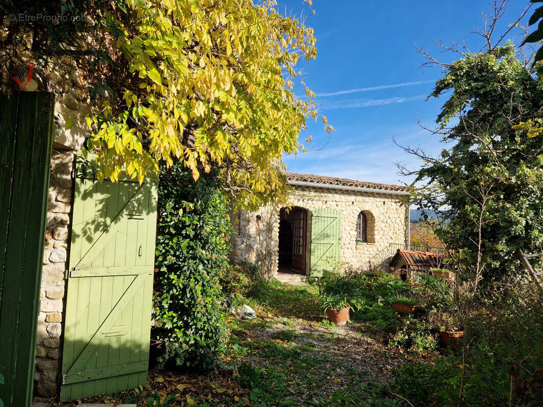 Maison à VINSOBRES