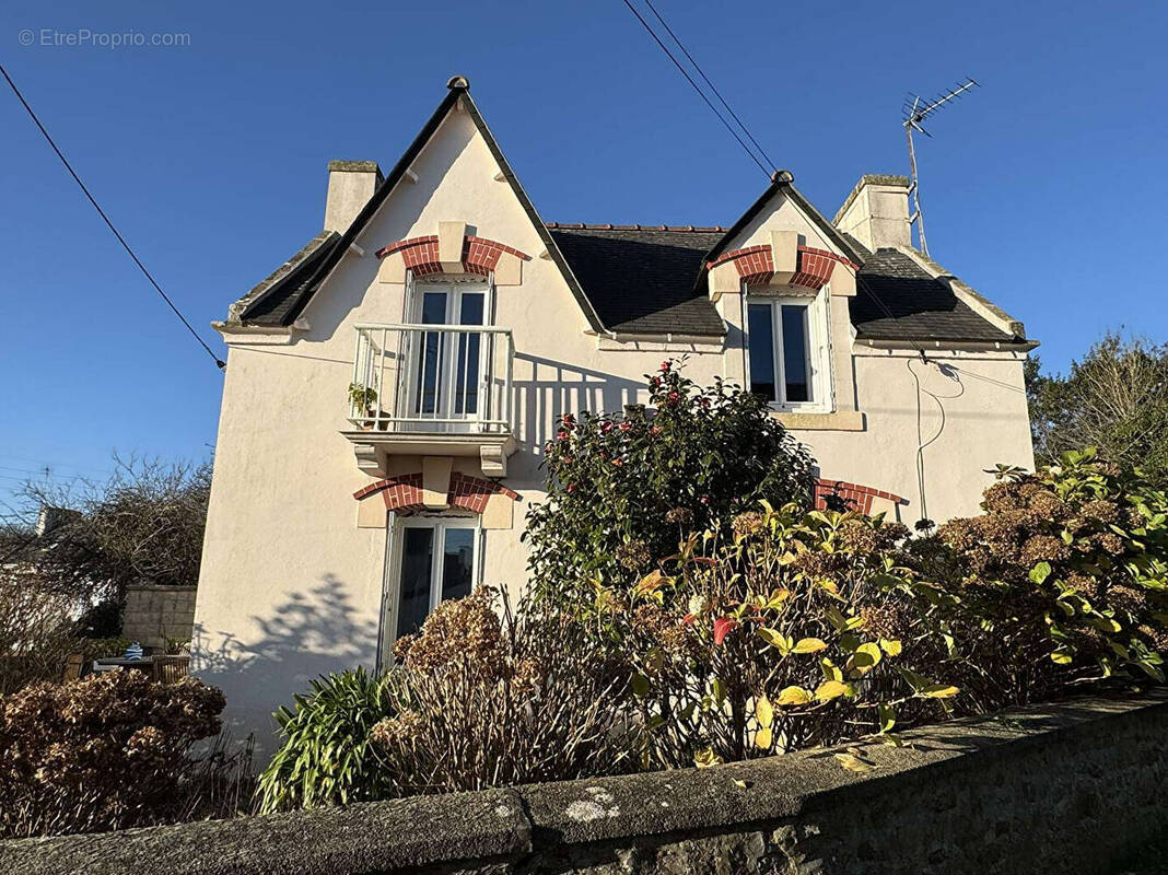 Maison à AUDIERNE