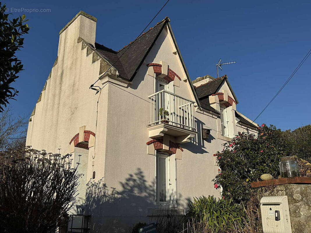 Maison à AUDIERNE