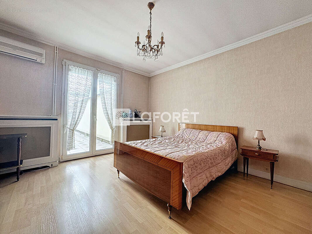 Appartement à BONNEUIL-SUR-MARNE