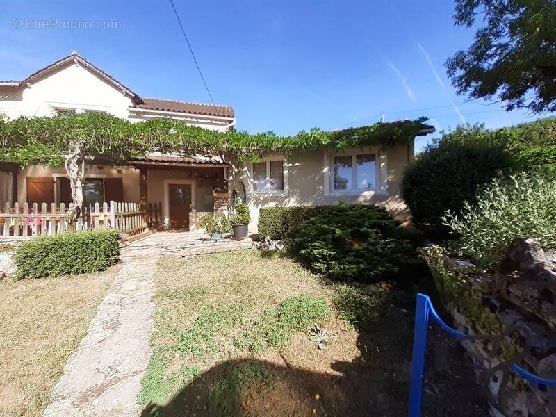 Maison à LIMOGNE-EN-QUERCY