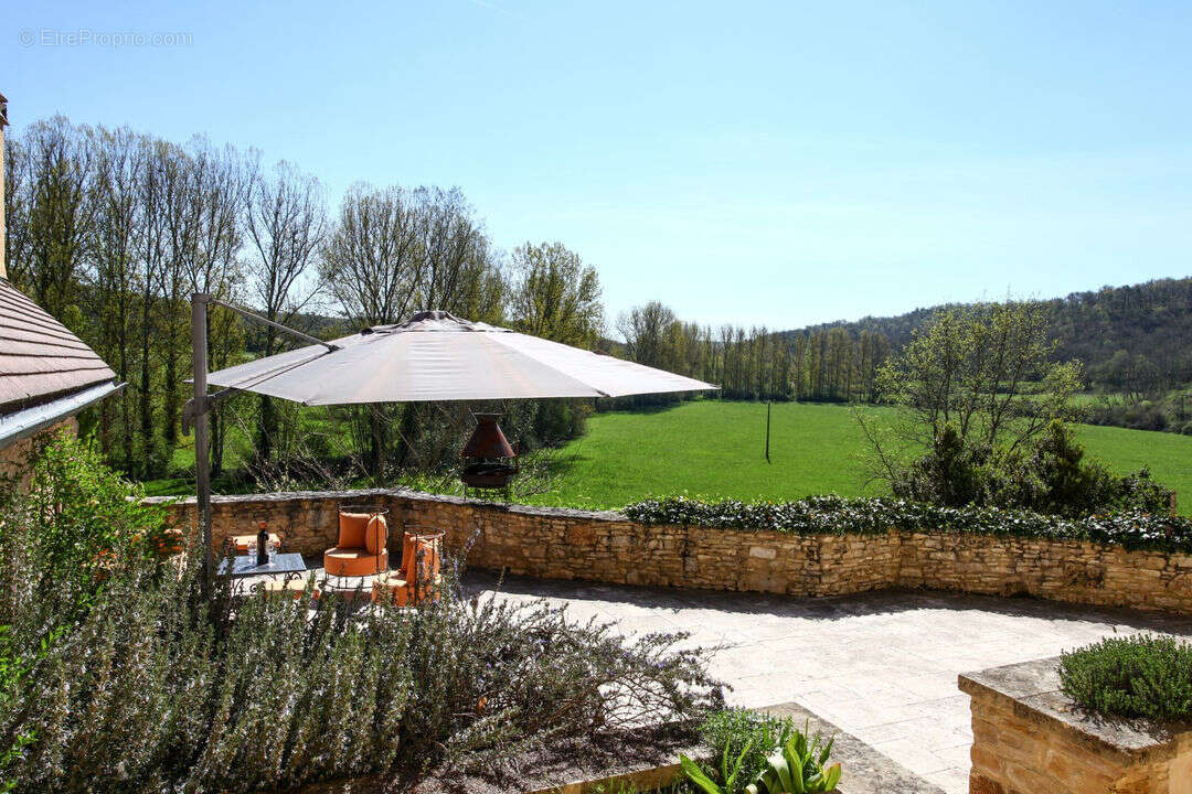 Maison à CAMPAGNAC-LES-QUERCY