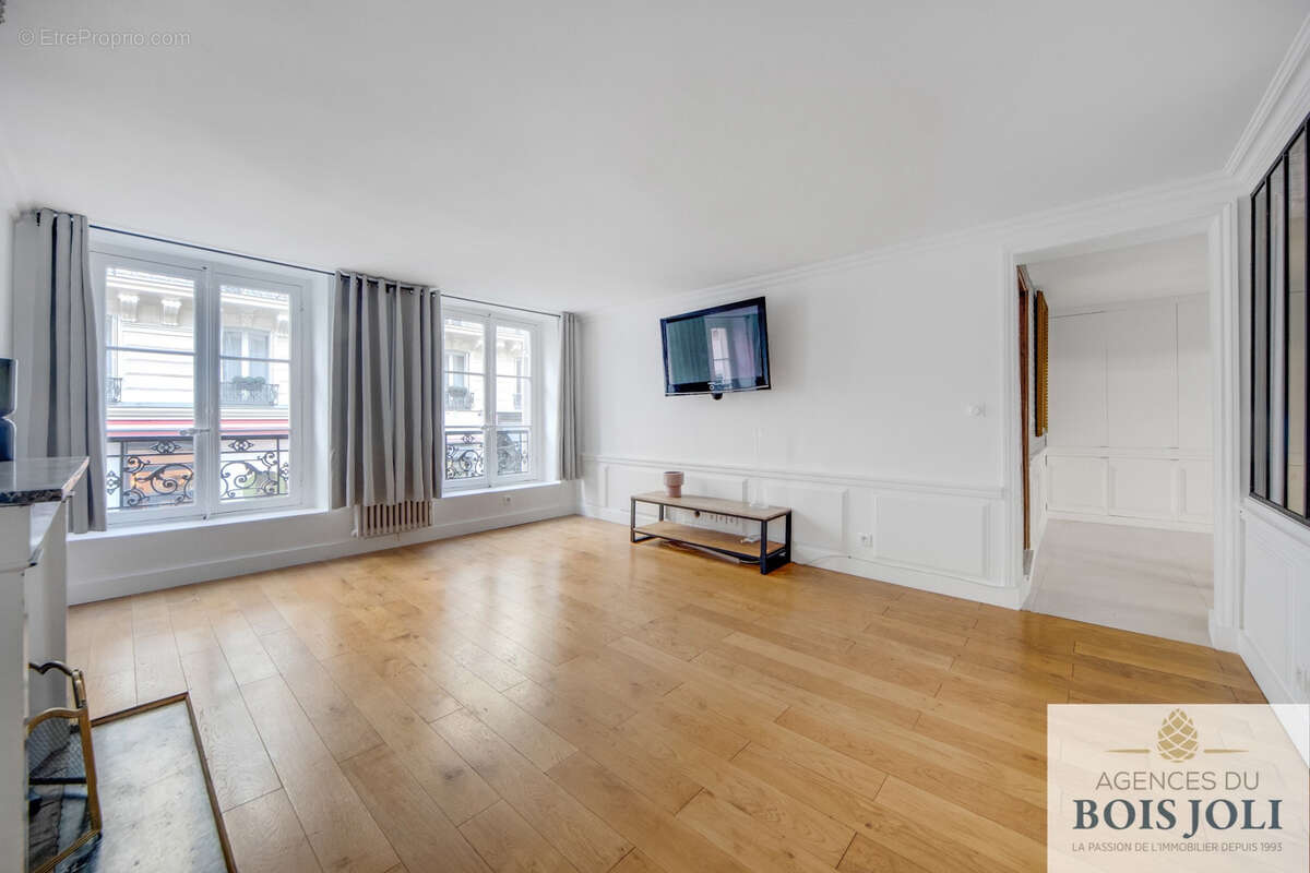 Appartement à PARIS-9E